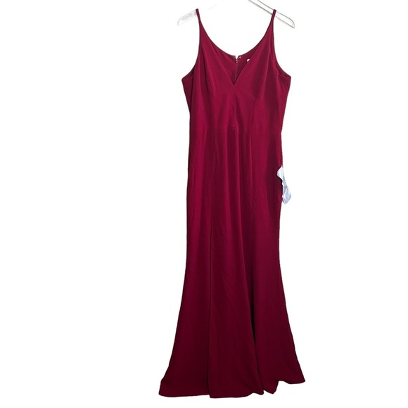DRESS THE POPULATION | Iris Garnet Red Maxi Dress Sleeveless V Neck Slit - Picture 2 of 7